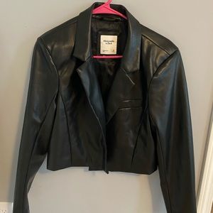 Abercrombie & Fitch Cropped Vegan Leather Jacket - Size M